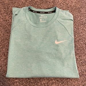 Brand new Nike dri fit long-sleeve shirt size medium